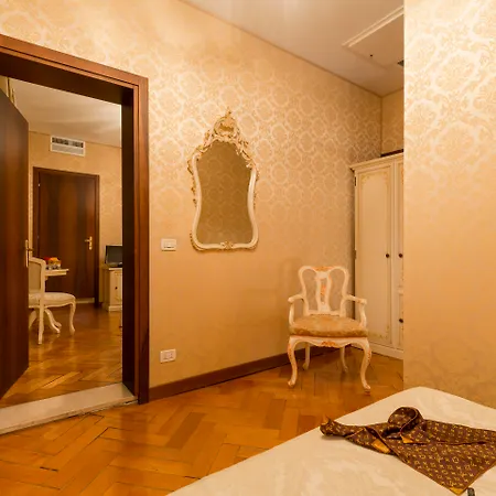 Palazzo Guardi 4* Венеция