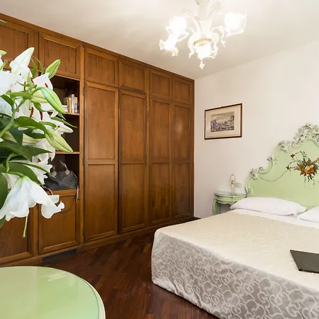 Гостевой дом Palazzo Guardi 4*