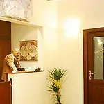 Palazzo Guardi Konukevi 4*