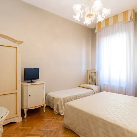 Palazzo Guardi 4*