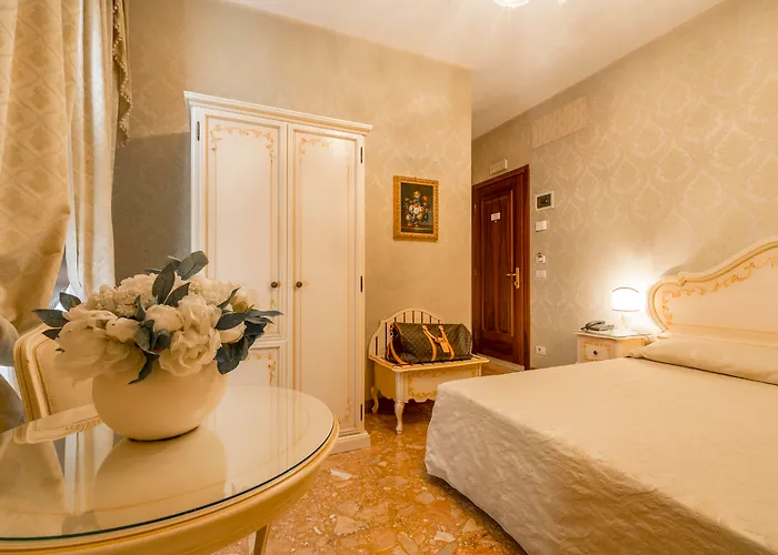 Palazzo Guardi Pensión