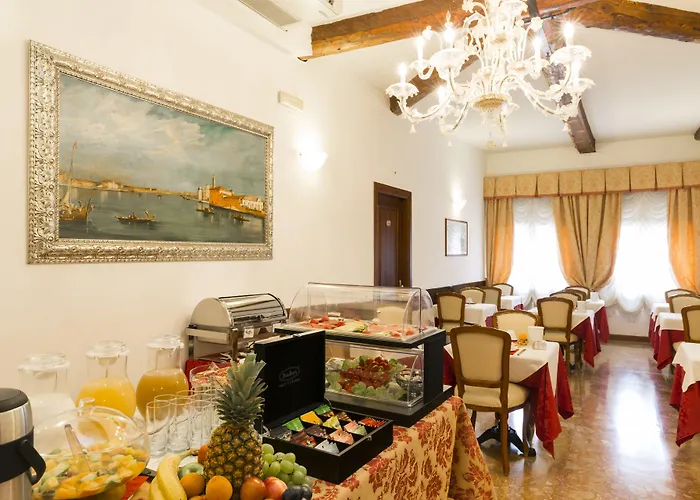 Palazzo Guardi 4*