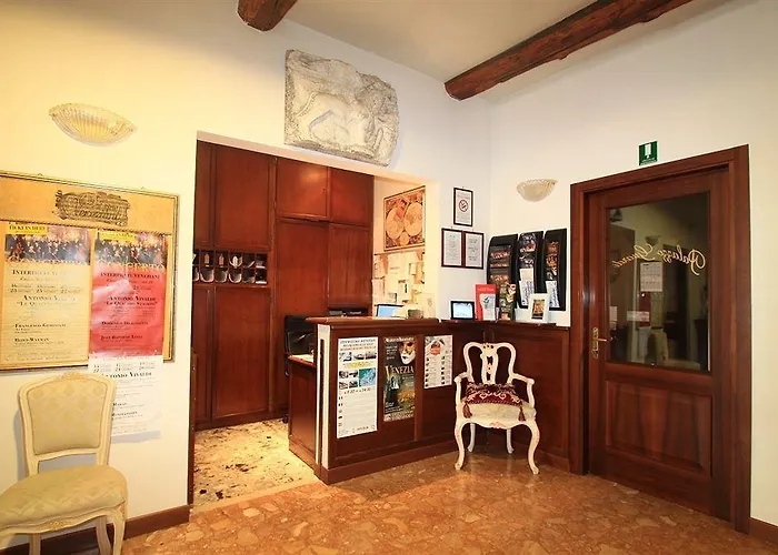 Palazzo Guardi Pensión Venecia