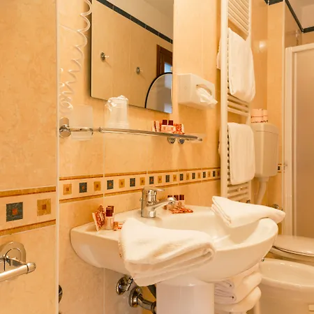 Pensionat Palazzo Guardi 4*