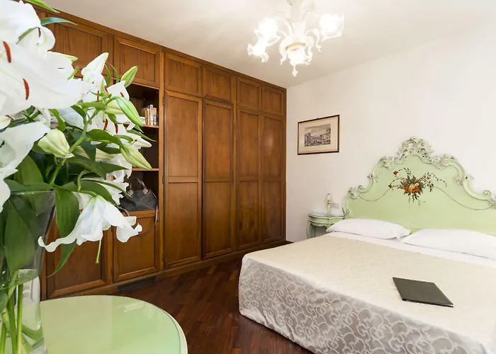 Gasthuis Palazzo Guardi 4*